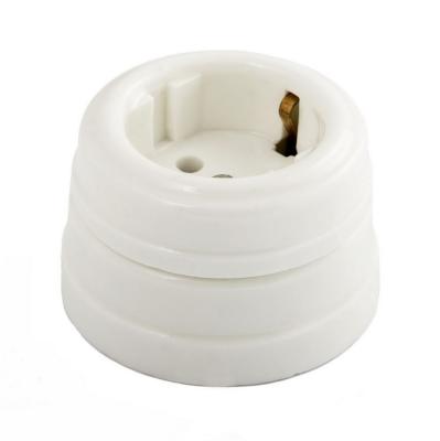 Ретро розетка электрическая Мезонин, коллекция Новая Голландия, фарфор, с подъемной рамкой, белый Ретро розетка электрическая Мезонин, коллекция Новая Голландия, фарфор, с подъемной рамкой, белый