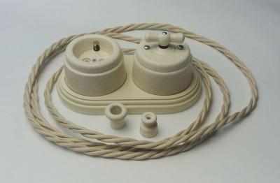 Ретро розетка электрическая двойная Interior Electric, серия "Арбат", керамика, с/з 16А, песчаник Ретро розетка электрическая двойная Interior Electric, серия "Арбат", керамика, с/з 16А, песчаник