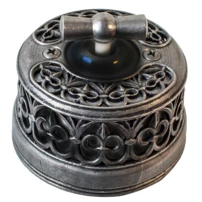 Ретро выключатель Salvador, фарфор, поворотный, черный с накладкой состаренное серебро Ретро выключатель Salvador, фарфор, поворотный, черный с накладкой состаренное серебро