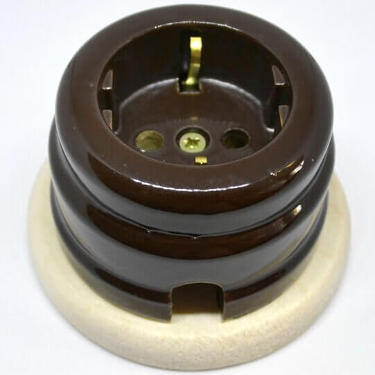 Ретро розетка электрическая Цион, керамика, коричневый