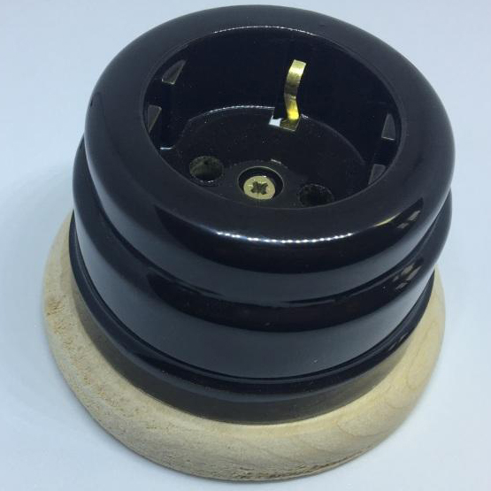 Ретро розетка электрическая Цион, керамика, черный глянец