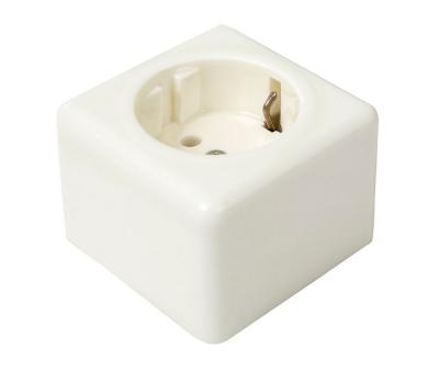 Ретро розетка Мезонин, серия QUADRA, коллекция Новая Голландия, фарфор, белый Ретро розетка Мезонин, серия QUADRA, коллекция Новая Голландия, фарфор, белый