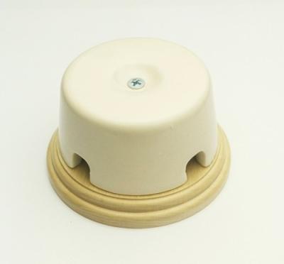 Ретро распределительная коробка Interior Electric, керамика, слоновая кость (на деревянной подложке)