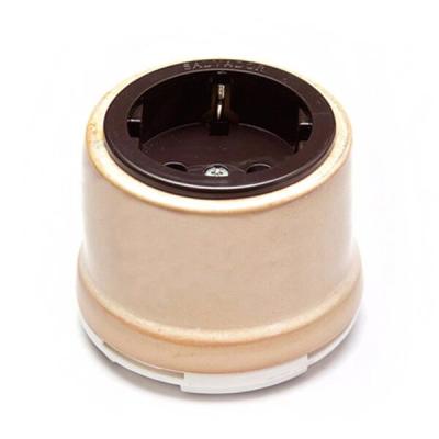 Ретро розетка электрическая Salvador, фарфор, наружный монтаж, бежевый Ретро розетка электрическая Salvador, фарфор, наружный монтаж, бежевый