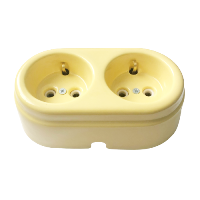 Ретро розетка электрическая двойная Interior Electric, серия "Арбат", керамика, с/з 16А, песочный