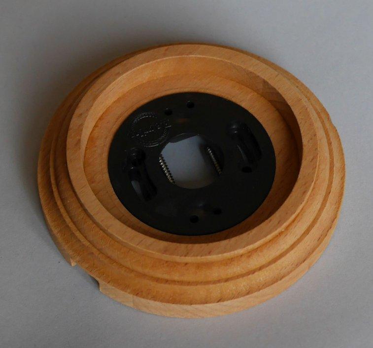 Ретро рамка на бревно 200-240 мм Retrika, дерево, овал, сосна