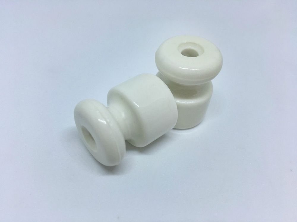 Качественная картинка Изолятор ЦИОН, керамика, цвет белый (слоновая кость)