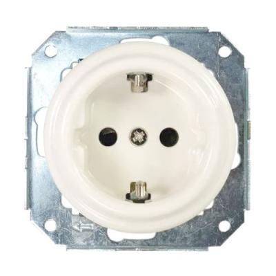 Ретро розетка электрическая Retrika, коллекция Colony, внутренний монтаж, керамика, белый Ретро розетка электрическая Retrika, коллекция Colony, внутренний монтаж, керамика, белый