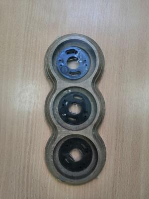 Рамка Retrika, дерево, восьмерка, наружный монтаж, 3 места, старое дерево