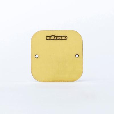 Quteo. Одиночная диэлектрическая пластина