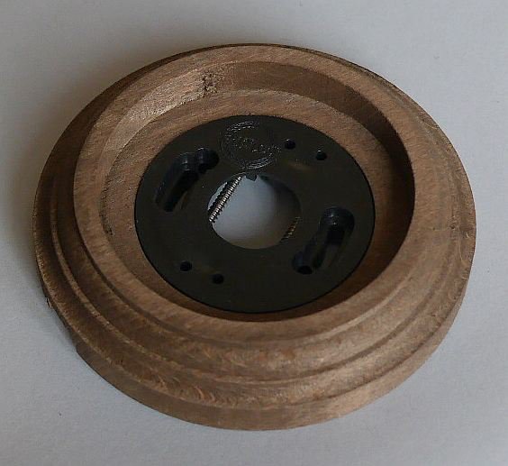 Ретро рамка на бревно 200-240 мм Retrika, дерево, овал, старое дерево