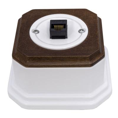 Ретро розетка компьютерная Salvador, пластик, наружный монтаж, белый, фигурная рамка дуб коричневый