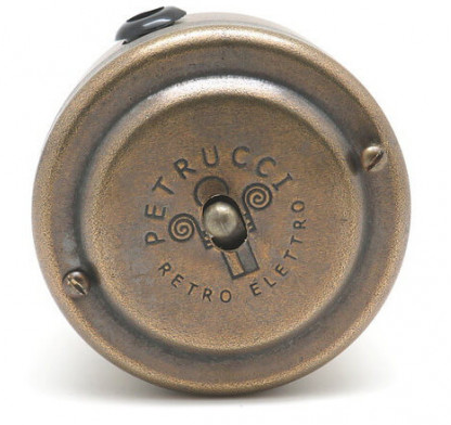Качественная картинка Ретро выключатель Petrucci, тумблерный, металл, бронза