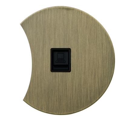 Розетка компьютерная RJ45 Salvador "Арт", внутренний монтаж, накладка металл, полукруг, бронза