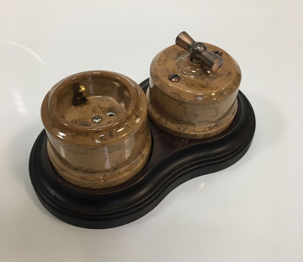 Ретро выключатель Lindas, керамика, капучино Ретро выключатель Lindas, керамика, капучино