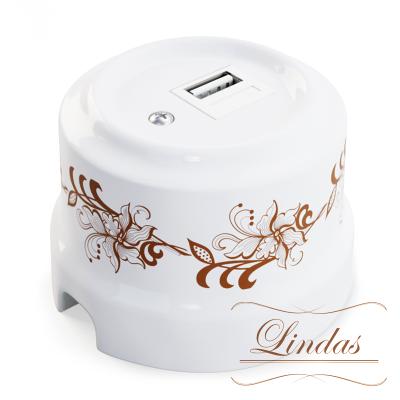 Ретро розетка USB Lindas керамика белый (с коричневым орнаментом)