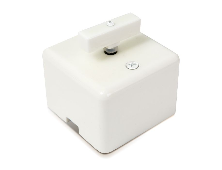 Качественная картинка Ретро выключатель Мезонин, фарфор, коллекция Quadra, белый