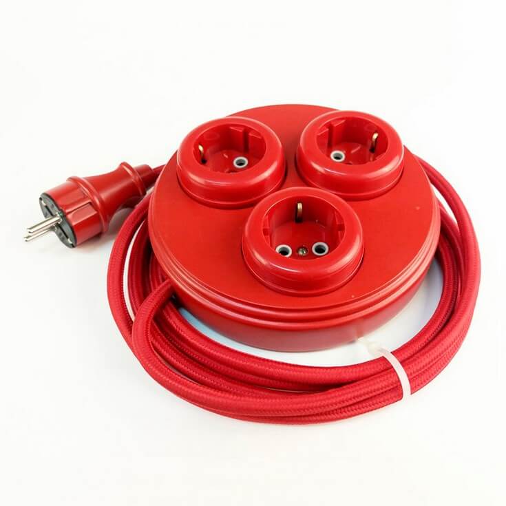 Качественная картинка Удлинитель Interior Electric тройной, круглый, цвет красный